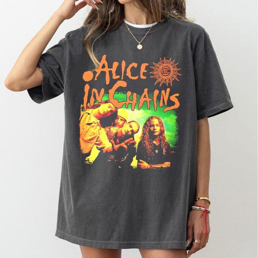 Vintage Hot Alice In Chains Band Member Unisex T-Shirt / Sweatshirt / Hoodie